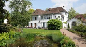 Fondation-Beyeler2-e1771623491932-300x165 Fondation Beyeler – Das Architektonische Meisterwerk von Renzo Piano: Kunst, Licht und Landschaft in Riehen