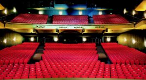 Infobasel.ch Theater-Basel-e1771666985915-300x164 Theater Basel – Die Kraftvolle Bühne der Moderne: Architektur, Geschichte und kulturelle Identität am Theaterplatz