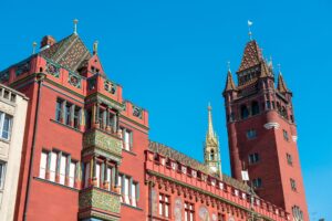rathaus3-300x200 Rathaus Basel – Das Kraftvolle Politische Herz von Basel-Stadt: Geschichte, Architektur und Symbolik eines Roten Machtzentrums