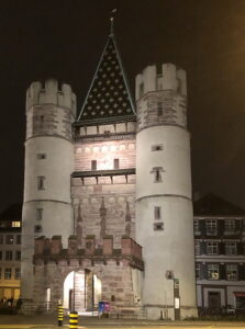 Infobasel.ch spalentor4-e1771623868906-223x300 Spalentor Basel – Das Majestätische Mittelalterliche Stadttor: Wehrarchitektur, Geschichte und Symbolkraft eines Basler Wahrzeichens